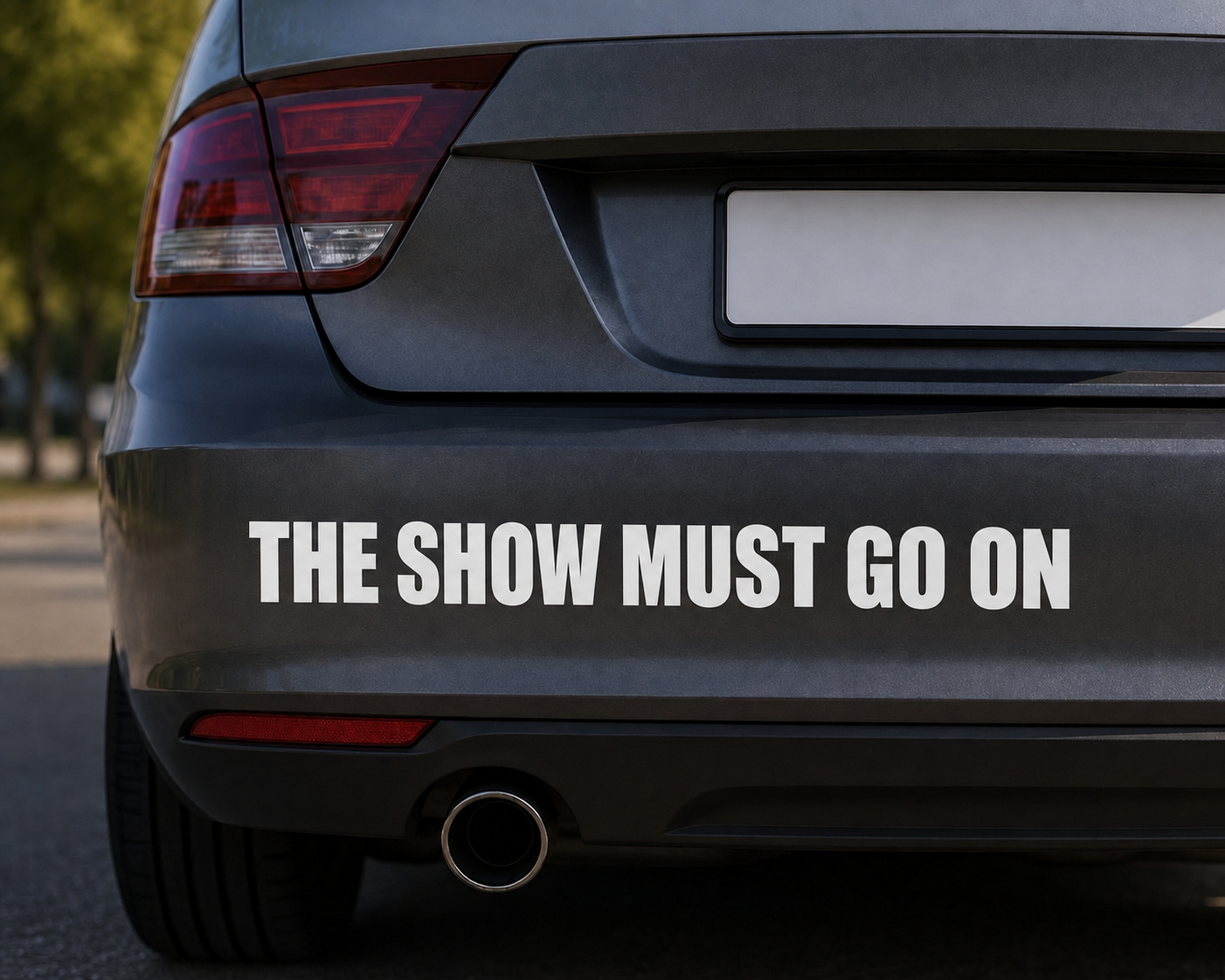 Dekal The show must go on